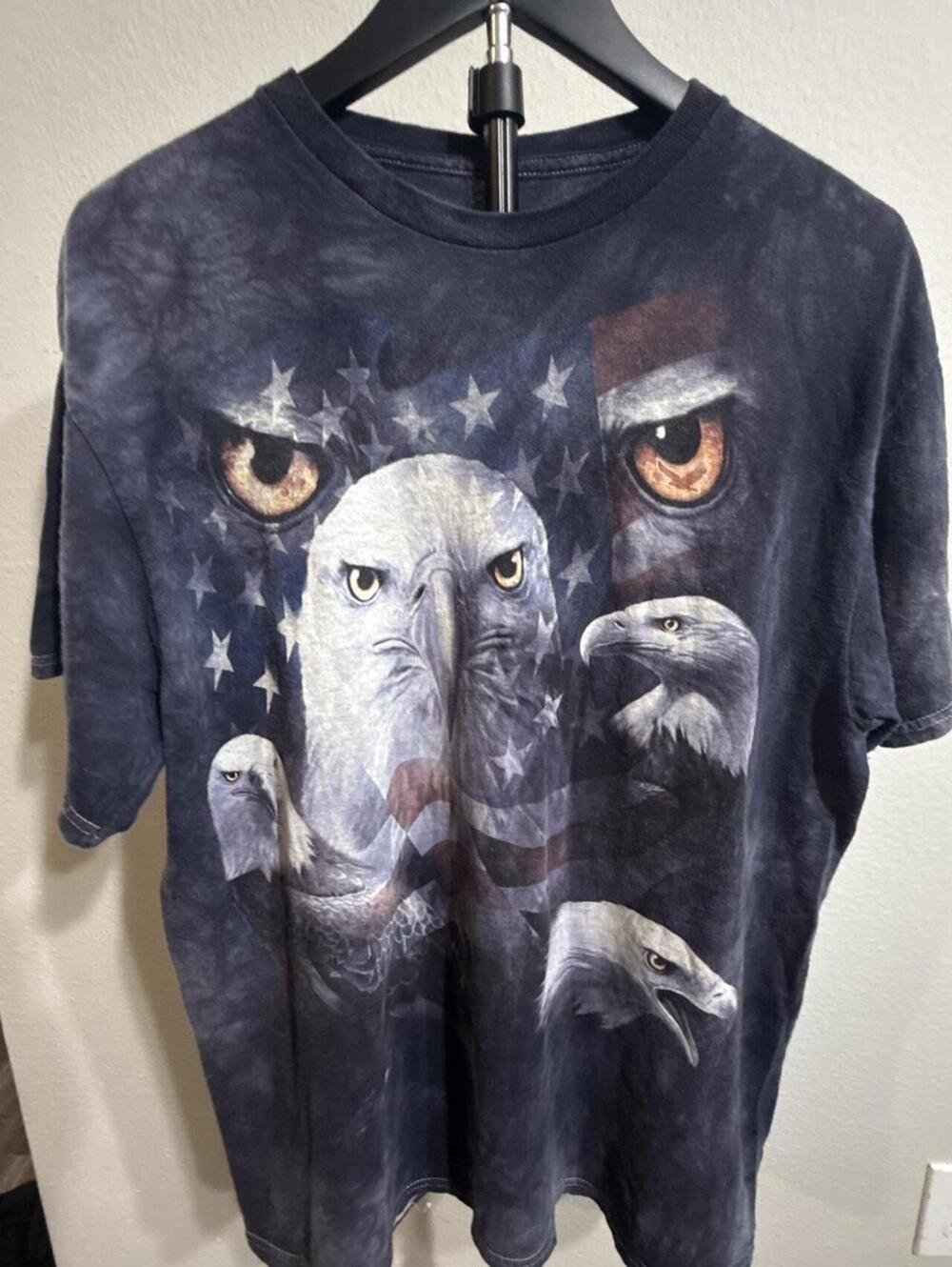 Men's Navy and Blue Tshirt